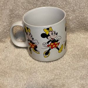 EUC Minnie Mouse Coffee Mug.